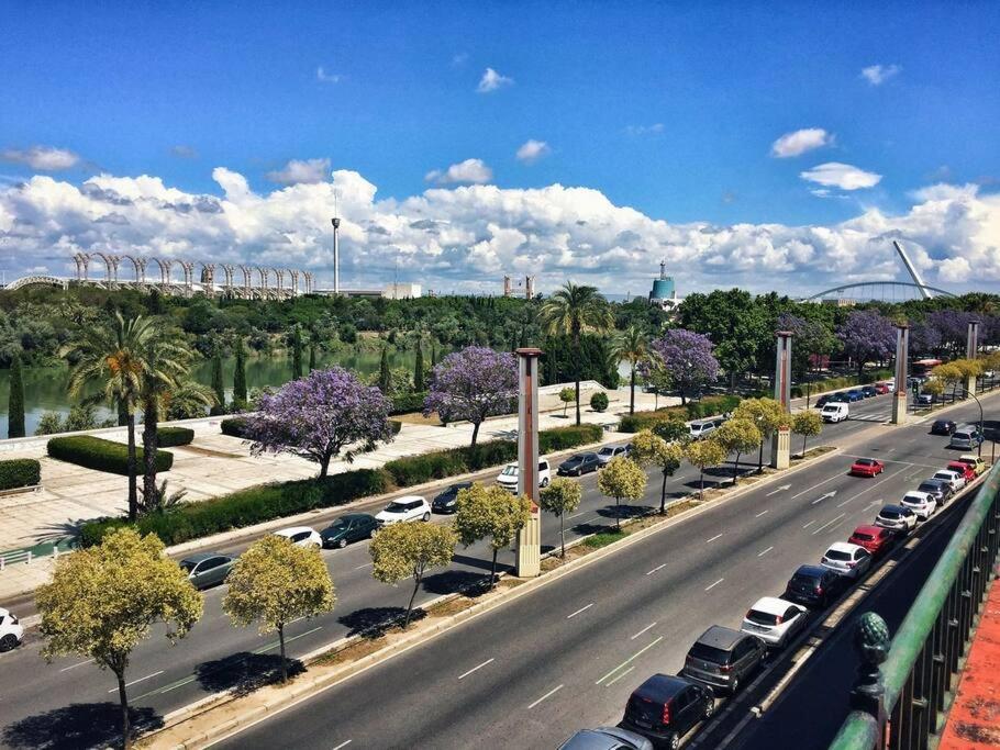 San Lorenzo-Isla Magica Sevilla Exterior foto